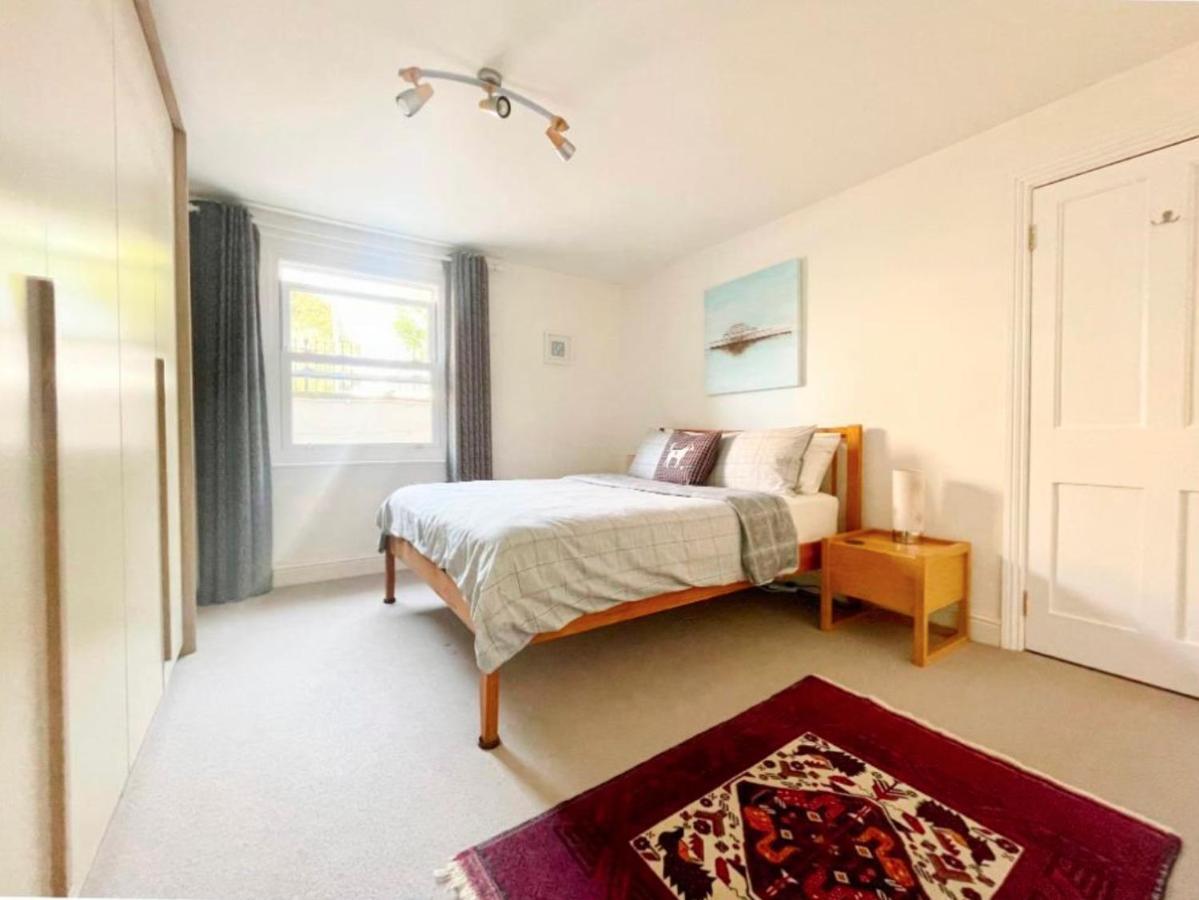 Cheltenham Central Apartment, Parking, Close Bars & Restaurants 첼튼엄 외부 사진